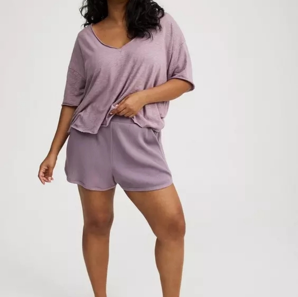 Torrid 4 Pairs Gray and Lavendar PJ shorts